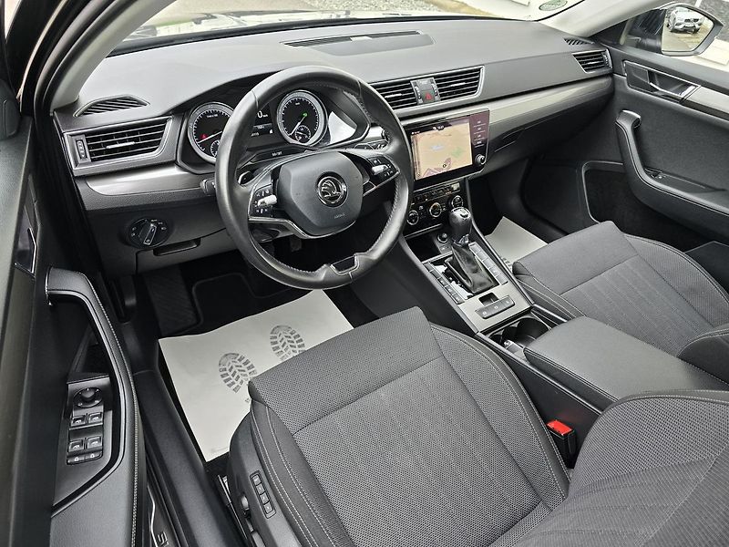 Škoda Superb 200kW 4x4 DSG WEBASTO - fotka 10 z 24