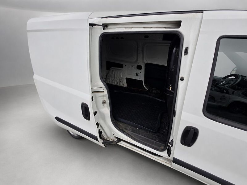 Fiat Dobló (2016) 1.6 JTD 77KW Maxi,navigace - fotka 15 z 19