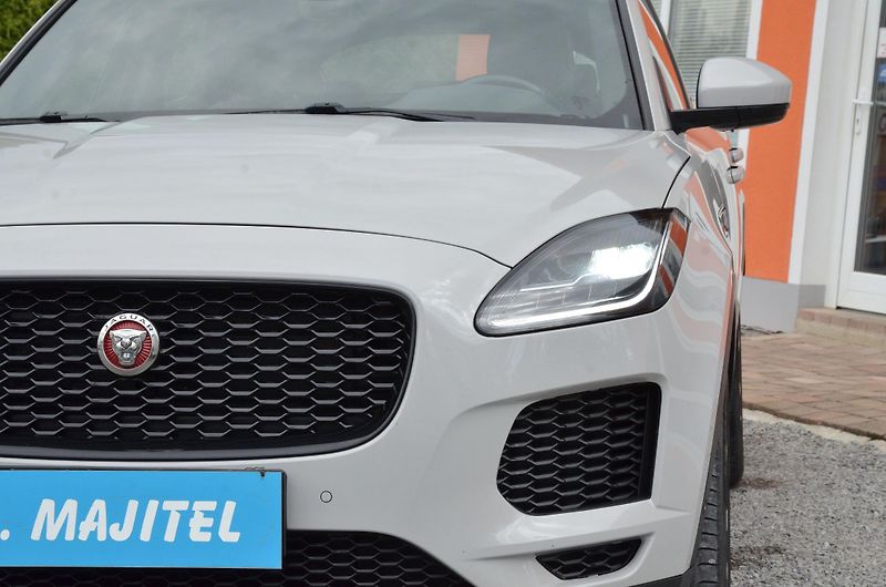 Jaguar E-Pace (2018) 2.0 D 132kW S AWD AT 1.MAJITEL - fotka 7 z 43