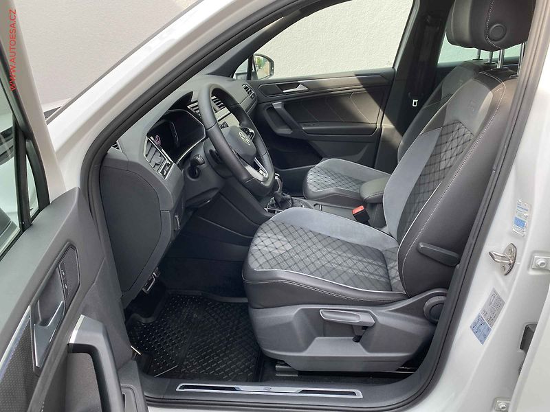 Volkswagen Tiguan (2021) 2.0 TSI 4x4, R-Line - fotka 9 z 25