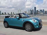 Mini Cabrio.