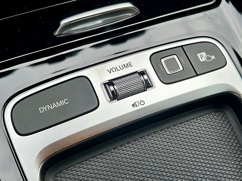 Mercedes-Benz EQB (2025) 250+ Electric Art - fotka 27 z 30