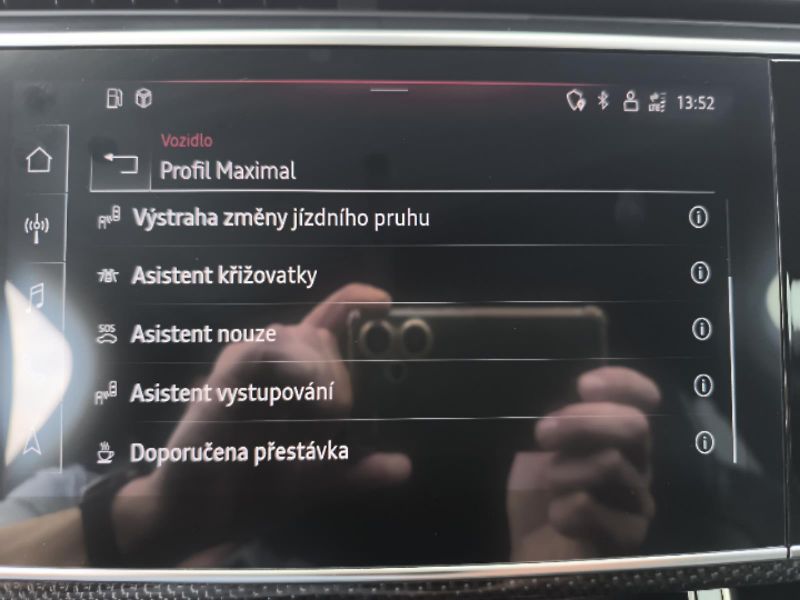 Audi SQ7 4.0 TFSi - fotka 17 z 24
