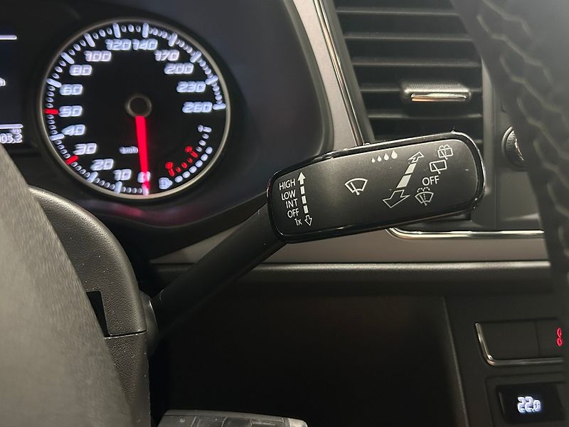 Seat Leon (2020) 1.5 TGI MAN 2020 záruka 1R - fotka 37 z 55