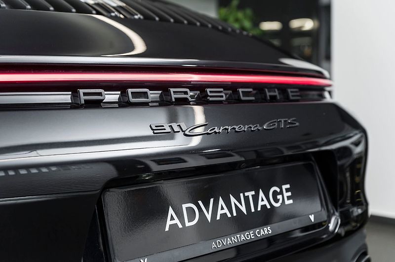 Porsche 911 Carrera GTS Cabriolet/BOSE/PAS - fotka 9 z 23