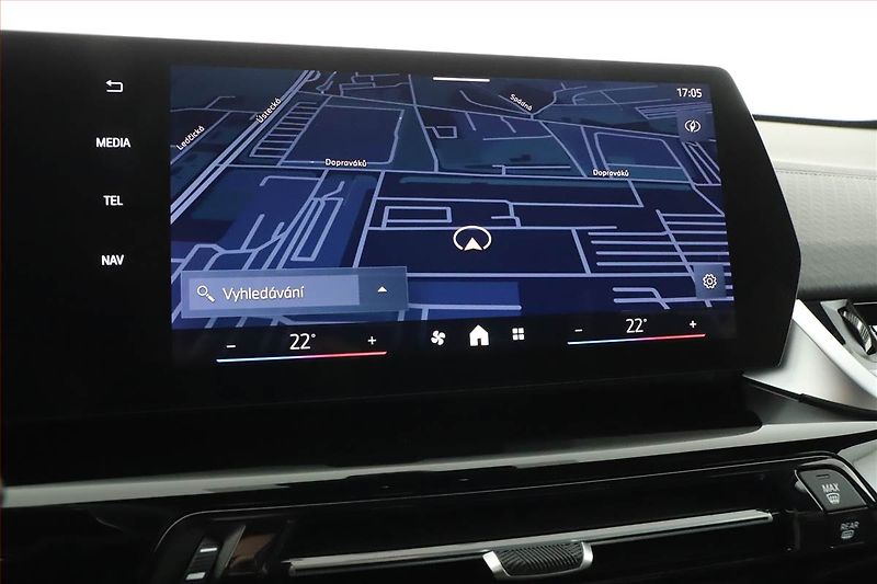 BMW X2 (2024) sDrive20i - fotka 17 z 20