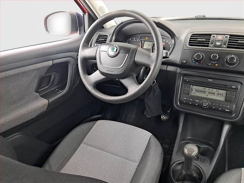 Škoda Fabia (2010) 1.2, po STK, jezdí dobře - fotka 7 z 16