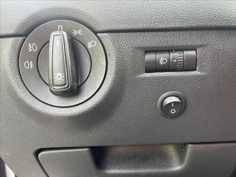 Škoda Octavia 1,6 TDi KLIMA ROZVODY TAŽNÉ - fotka 22 z 30