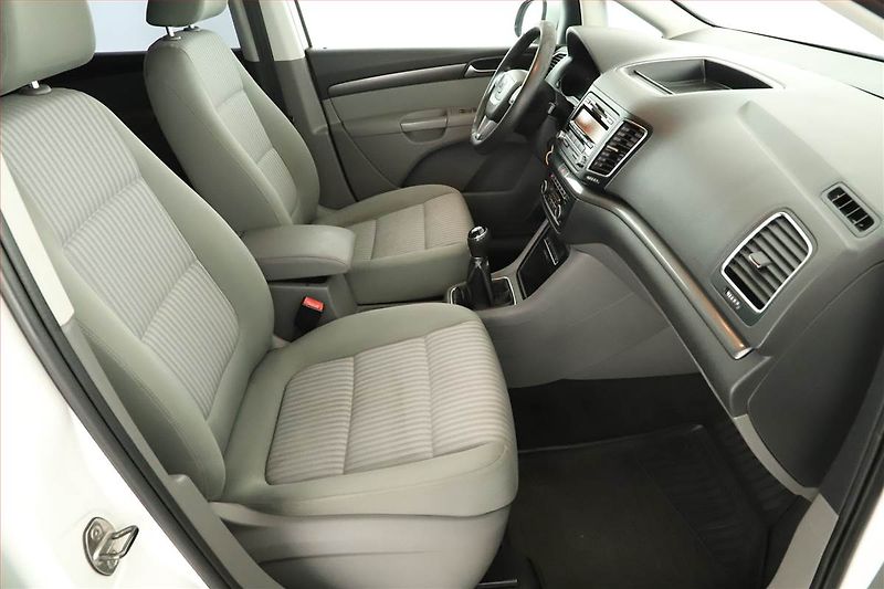 Seat Alhambra (2013) 2.0 TDI, 7 míst, Tempomat - fotka 12 z 14