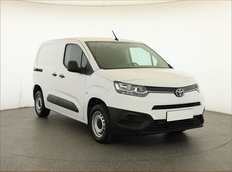 Toyota ProAce City (2024) 1.5 D4-D, ČR, DPH - fotografie inzerátu