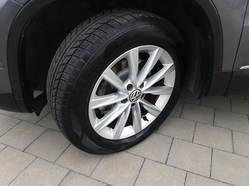 Volkswagen Tiguan 1.4TSi,Sport-Style,NAVI,KAMERA - fotka 8 z 25