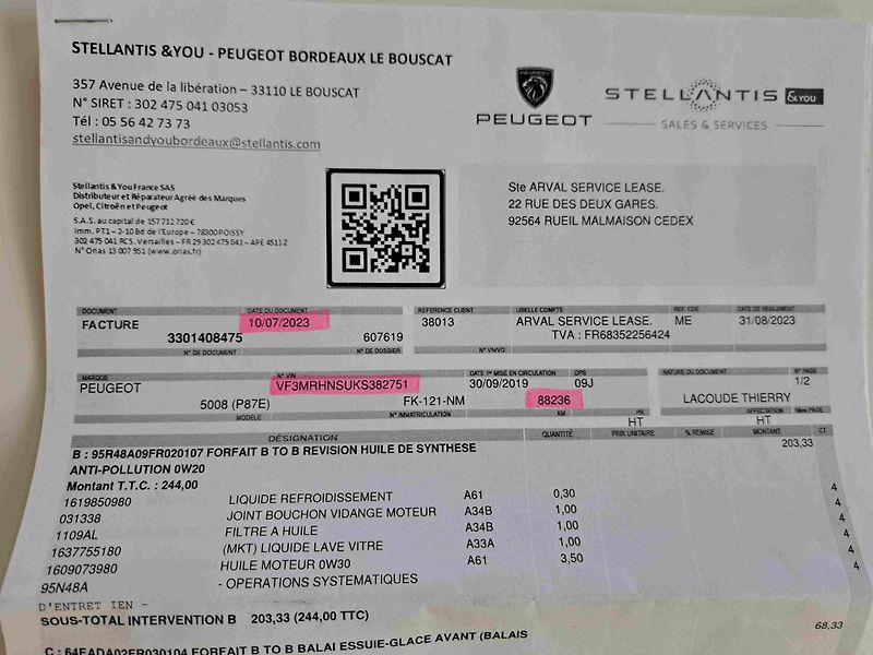 Peugeot 5008 (2019) 1,2 PT EAT8 ALLURE LED NAVI - fotka 21 z 25
