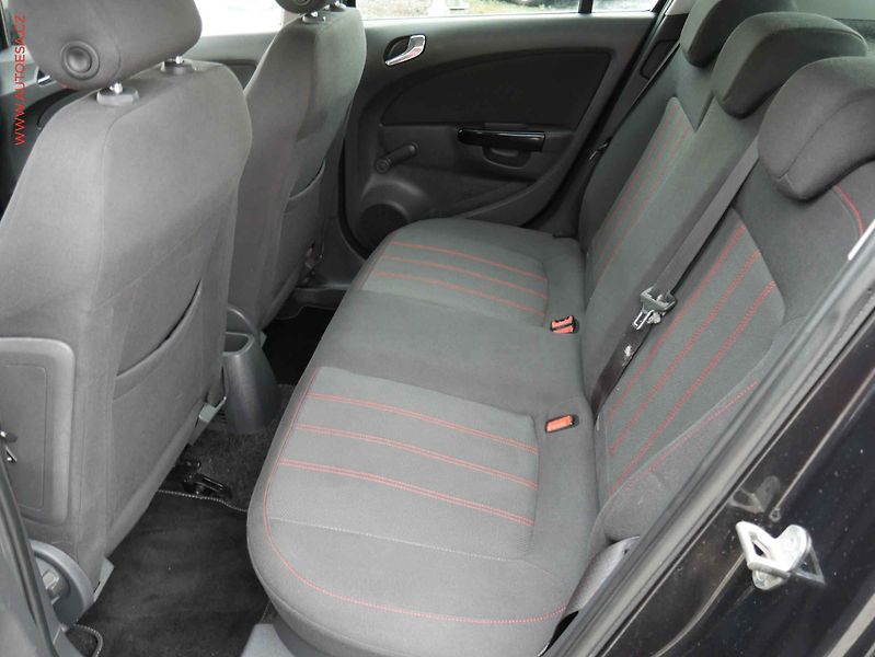 Opel Corsa (2012) 1.2i, ČR, AC, temp - fotka 10 z 15
