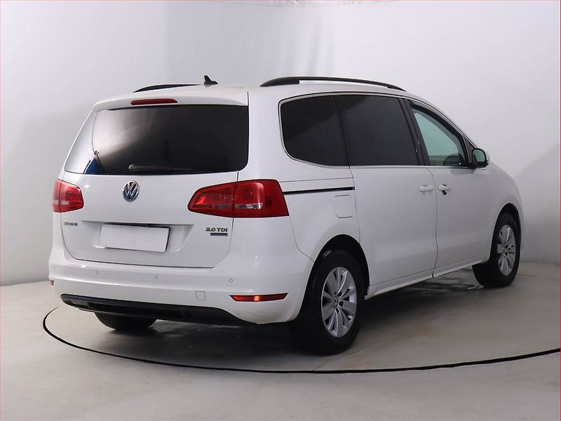 Volkswagen Sharan (2013) 2.0 TDI, Automat, Serv.kniha - fotka 5 z 19