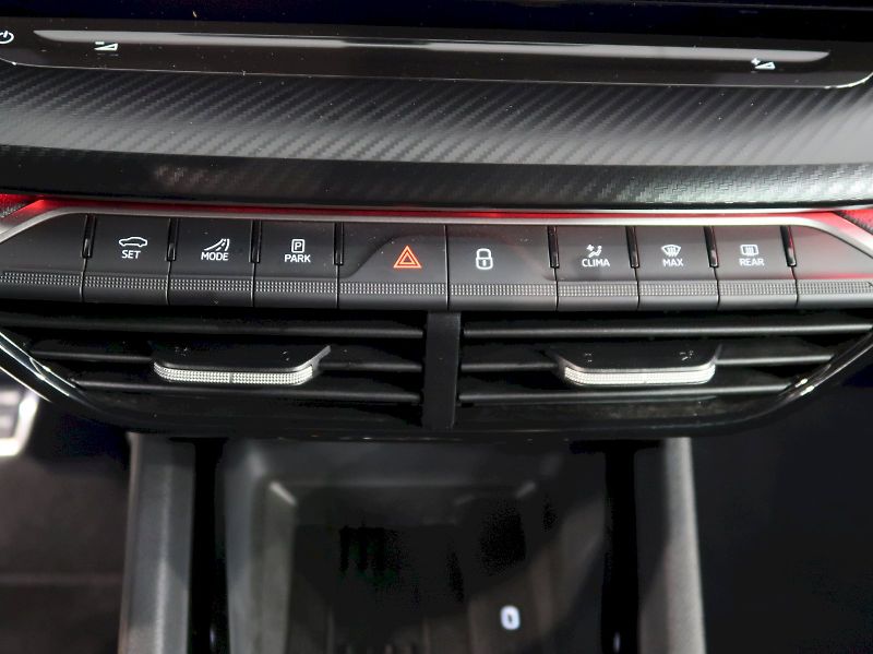 Škoda Octavia (2026) RS 2.0TSI 195KW DSG CANTON - fotka 38 z 49
