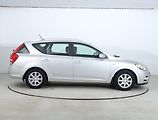Kia Ceed (2011) 1.4 CVVT, po STK, slušný stav - náhled 6