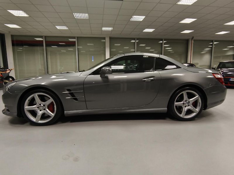 Mercedes-Benz SL (2012) SL500AMG - fotka 2 z 22
