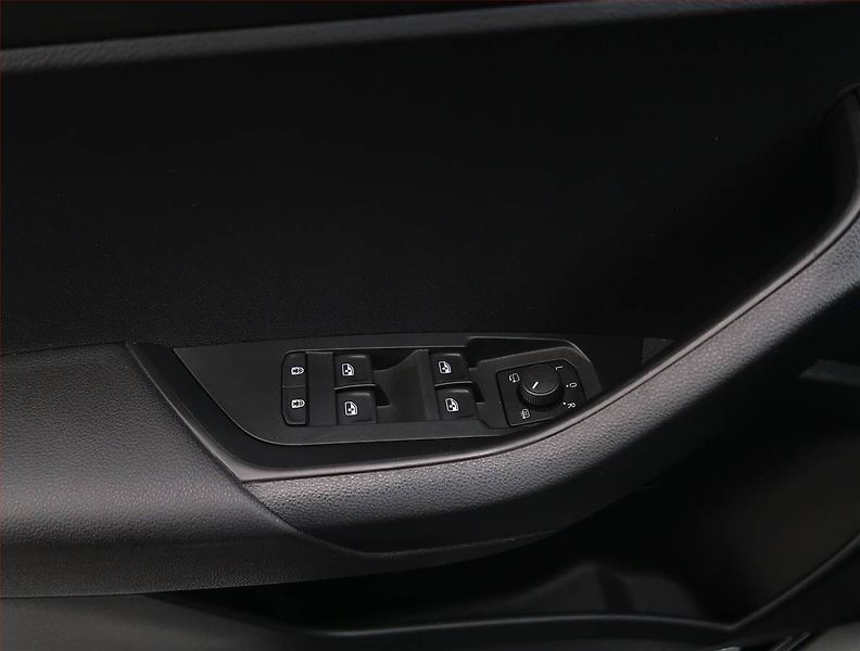 Škoda Karoq (2022) Ambition 1.5 TSI, digi klima - fotka 26 z 26