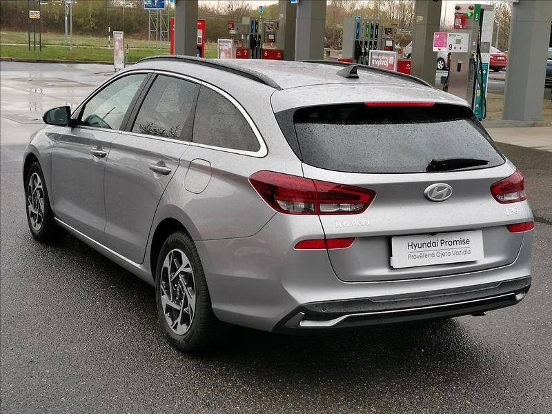 Hyundai i30 1,5 TGDI WG STYLE SAFETY - fotka 5 z 17