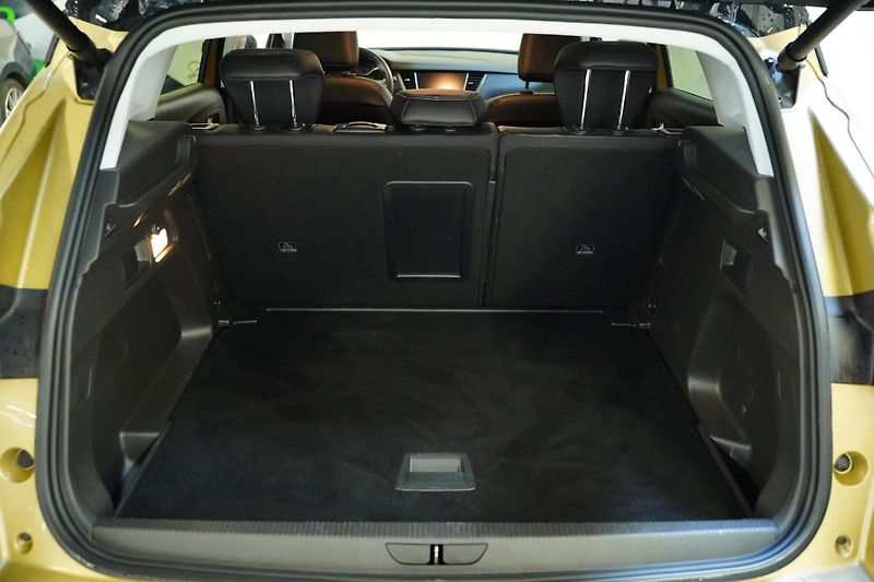 Opel Grandland X - fotka 28 z 29