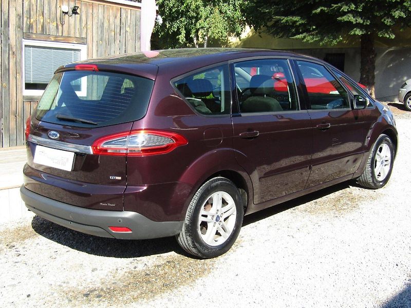 Ford S-MAX (2010) 2.0 TDCi EURO 5 - fotka 11 z 43