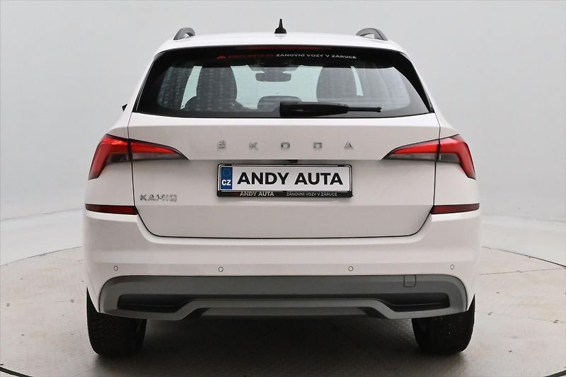 Škoda Kamiq 1,0 TSI 81 kW Ambiente Záruka - fotka 6 z 30