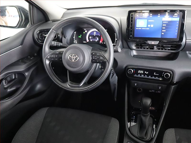 Toyota Yaris (2025) Style 1.5 VVT-i Hybrid - fotka 7 z 26