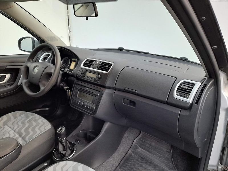 Škoda Fabia Combi Ambiente 1,2HTP 51kW - fotka 15 z 20