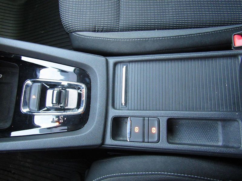 Škoda Octavia (2020) 2.0 TDI 110kW DSG ACC MATRIX - fotka 41 z 43