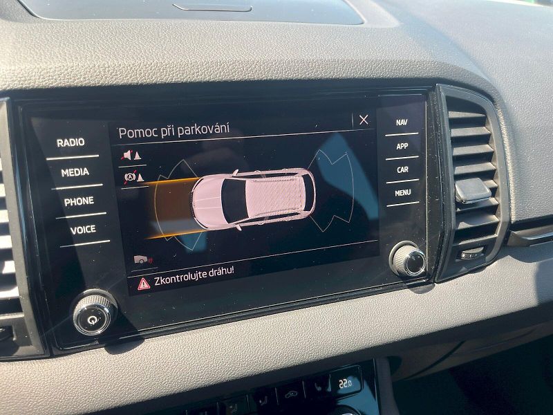 Škoda Karoq (2021) Sportline 2.0TSi 140kW 4x4 7°a - fotka 24 z 30