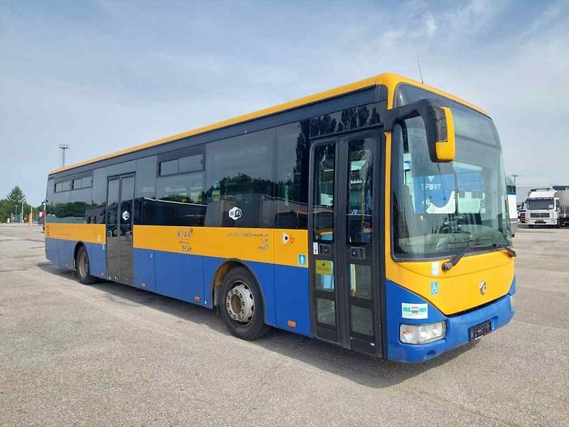 Irisbus SFR 162 nízkopodlažní - fotka 2 z 53