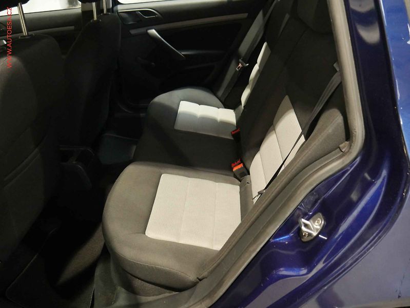 Škoda Octavia (2008) 1.9 TDi, Klima - fotka 10 z 14