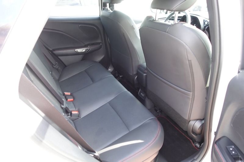 Lexus LBX 1.5 HEV Emotion Advanced FWD - fotka 14 z 34