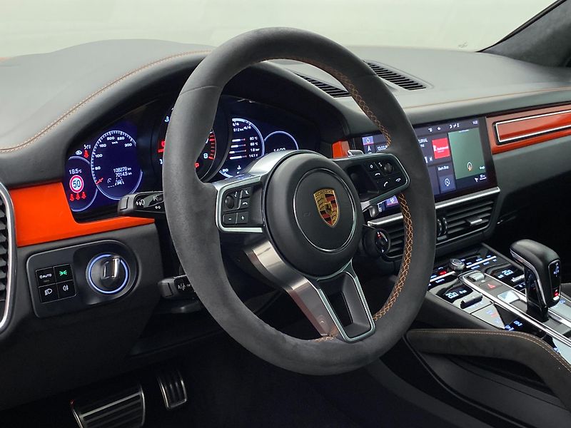 Porsche Cayenne GTS 4.0 V8 4x4 AUT CZ Záruka - fotka 18 z 72