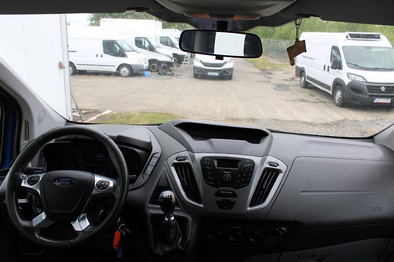Ford Transit Custom 310 2,2TDCI 9míst L1H1+klima - fotka 11 z 20