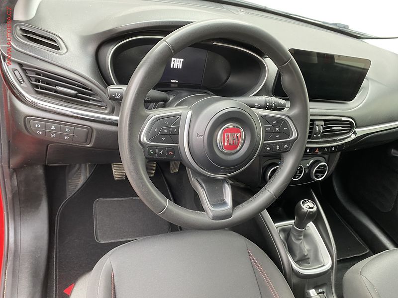 Fiat Tipo (2022) 1.0FireFly CROSS, LED, kamera - fotka 12 z 18