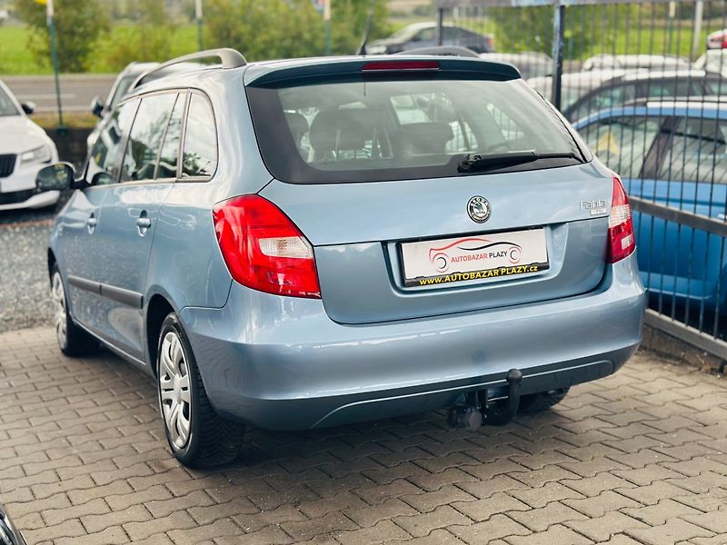 Škoda Fabia (2010) 1.2TSi 73500KM - fotka 4 z 14