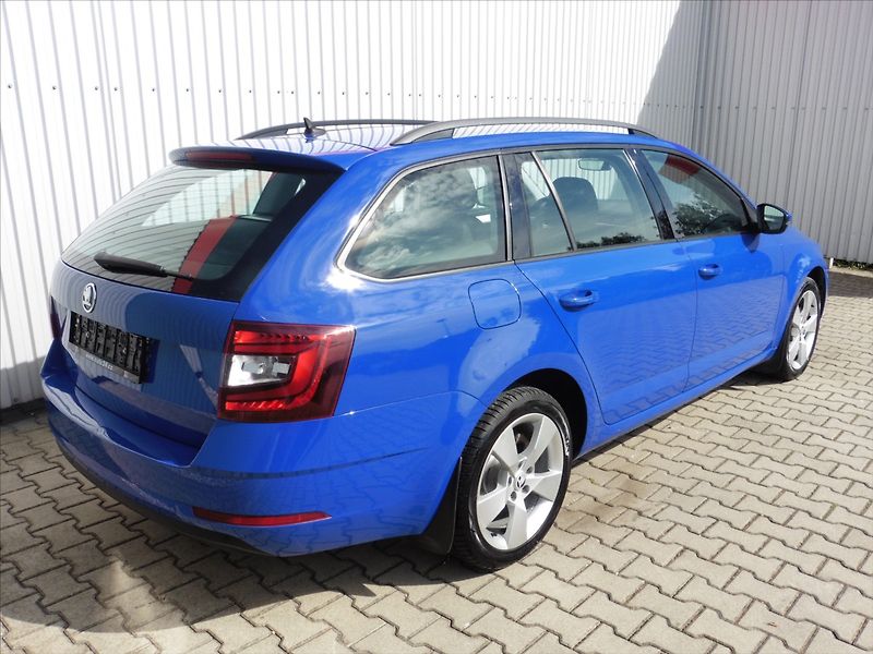 Škoda Octavia III Combi 2,0 TDI Navi, Led, T - fotka 3 z 15