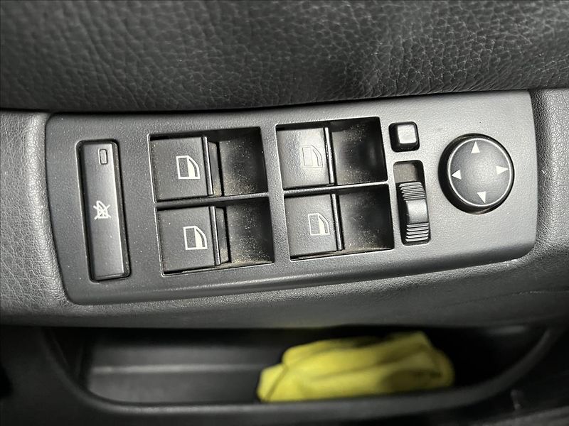 BMW X5 2,9 d 135KW AUT 4x4 KLIM TAŽNÉ - fotka 26 z 35