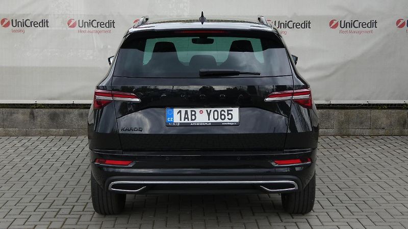 Škoda Karoq 1,5 TSI DSG Sportline - fotka 4 z 23