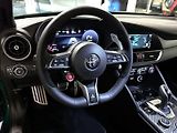 Alfa Romeo Giulia (2026) 2.9 V6 BiTurbo 520k QV Carbon - náhled 24