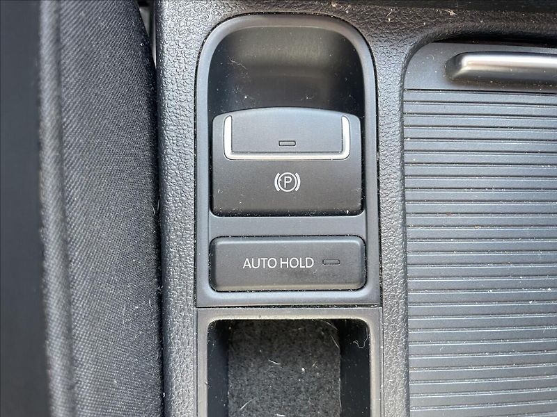 Volkswagen Tiguan 2,0 TDi 100kw 4x4 DSG Panorama - fotka 19 z 33