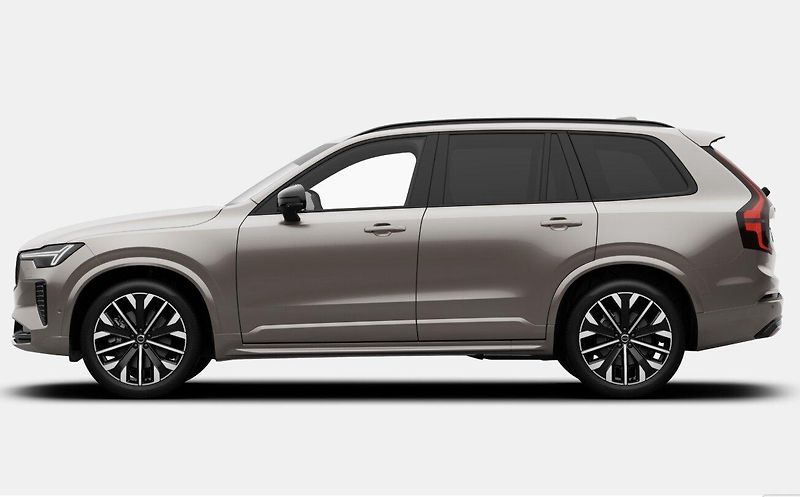 Volvo XC90 (2026) B5 AWD PLUS DARK - fotka 2 z 17