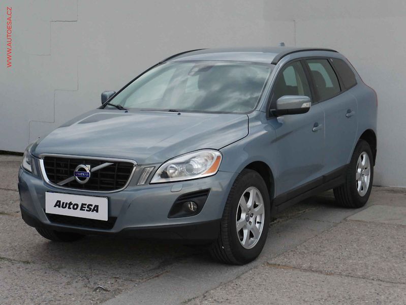 Volvo XC60 (2009) 2.4D AWD, AT, park.čidla - fotka 3 z 15