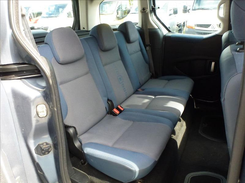 Citroën Berlingo 1,6 HDi  Multispace - fotka 23 z 44