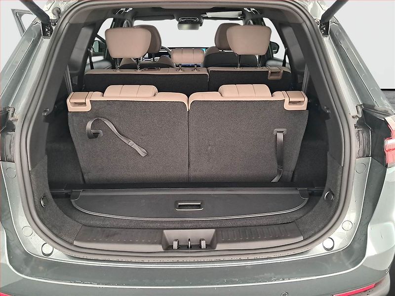 Chery Tiggo 8 (2026) 1.6 TGDI, UNIQUE, Ad. tempomat - fotka 17 z 23