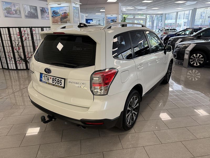 Subaru Forester 2.0XT Comfort, CZ, Perfektní - fotka 5 z 49