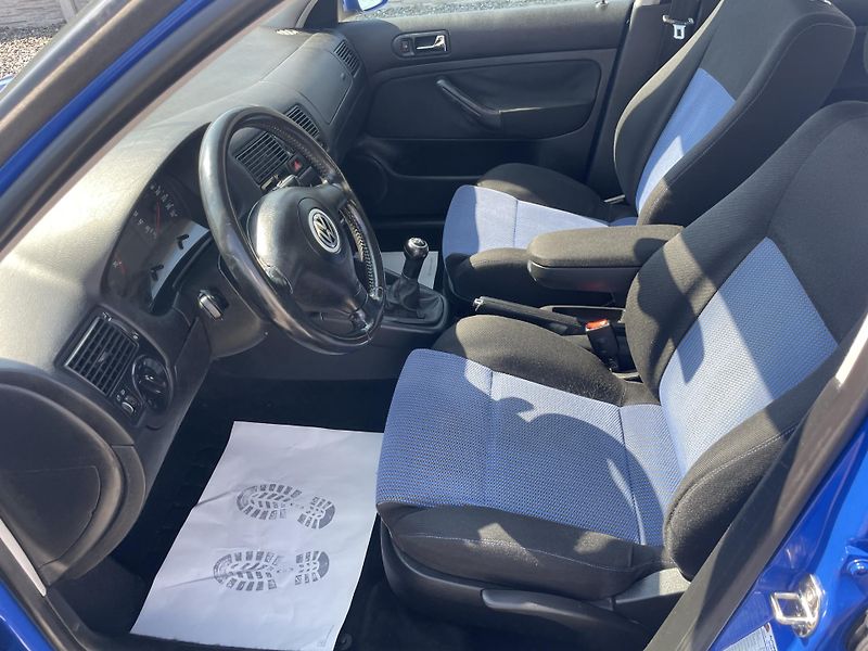 Volkswagen Golf 1.6i SR 100PS 134TKM REZERVACE - fotka 93 z 174