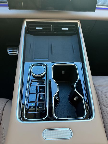 Chery TIGGO 9 PHEV (2026) - fotka 6 z 16