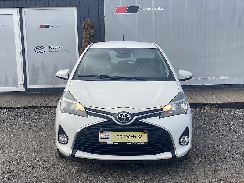 Toyota Yaris 1.33i, ČR, Trend, manual - fotka 3 z 15
